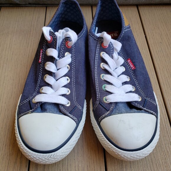 EUC LEVI'S denim converse style blue sneaker (6.5) KICKS - Picture 1 of 8